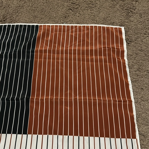 Vintage Vera Neumann Scarf-Black/White/Rust-21x20-EUC-Intact Tags - Picture 10 of 14